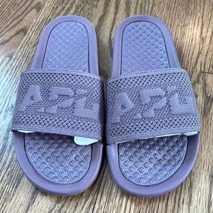 Women’s Techloom Slide in Moonscape